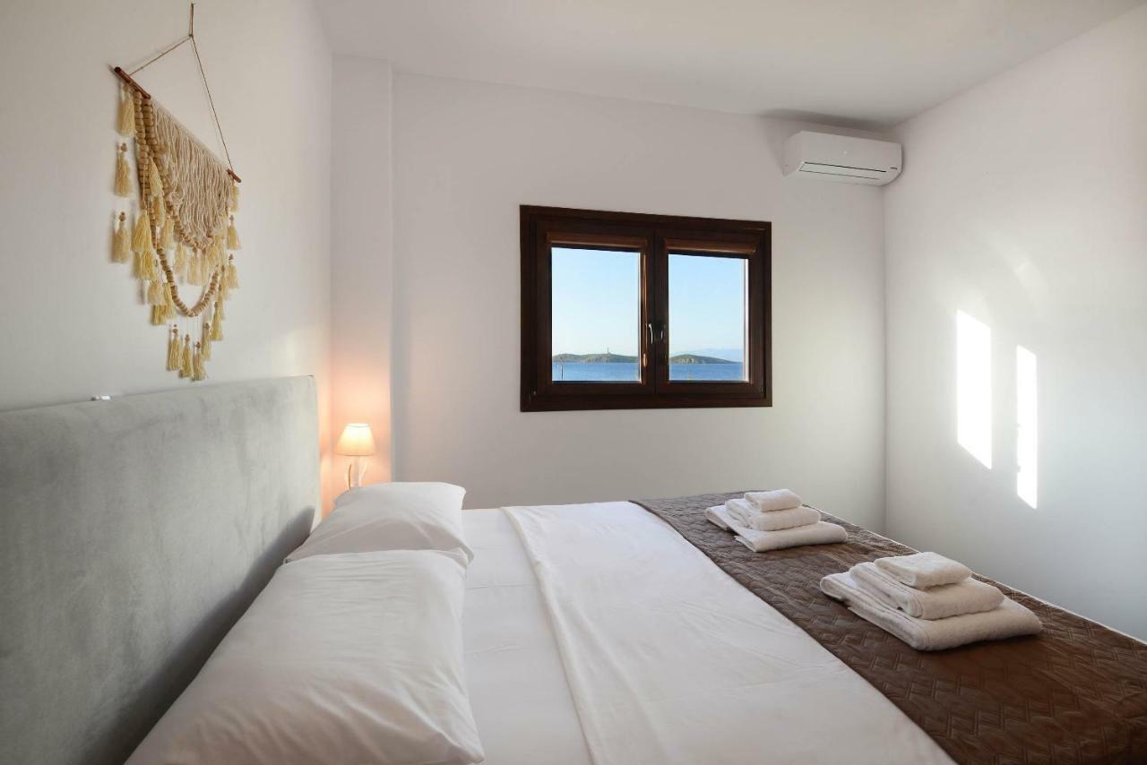 Lalari Beach Suites Vári Exterior foto